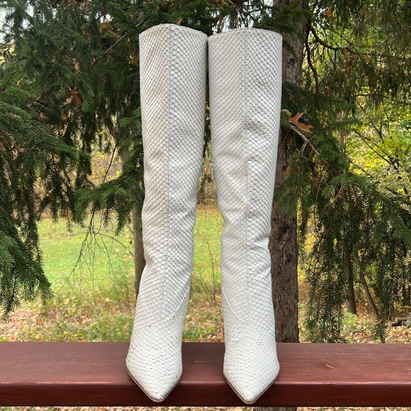 Sexy white cowhide leather stiletto boots in size 7.5 - Picture 4 of 11